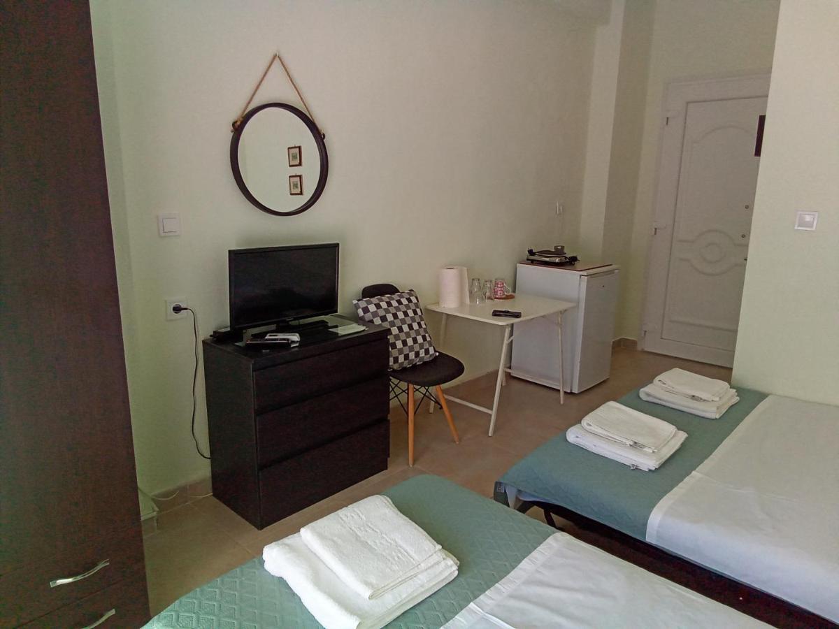 Irina Haus Apartment เยราคินิ ภายนอก รูปภาพ