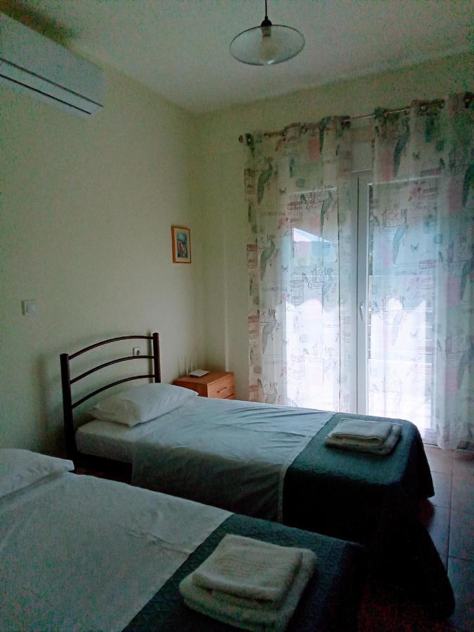 Irina Haus Apartment เยราคินิ ภายนอก รูปภาพ