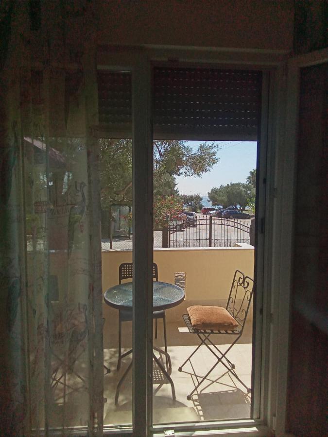 Irina Haus Apartment เยราคินิ ภายนอก รูปภาพ
