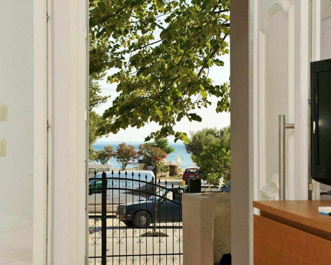 Irina Haus Apartment เยราคินิ ภายนอก รูปภาพ